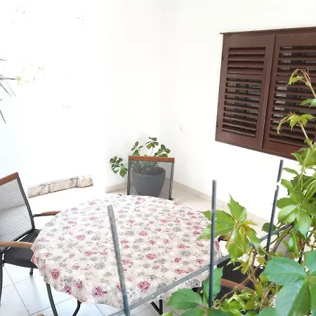Apartment Kule *